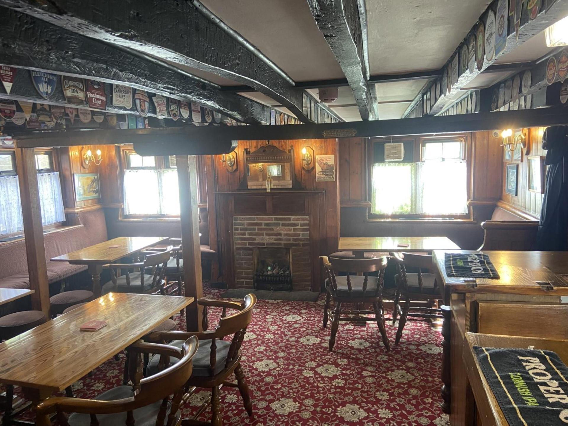 The Jolly Drayman Pub And Hotel Gravesend Bagian luar foto